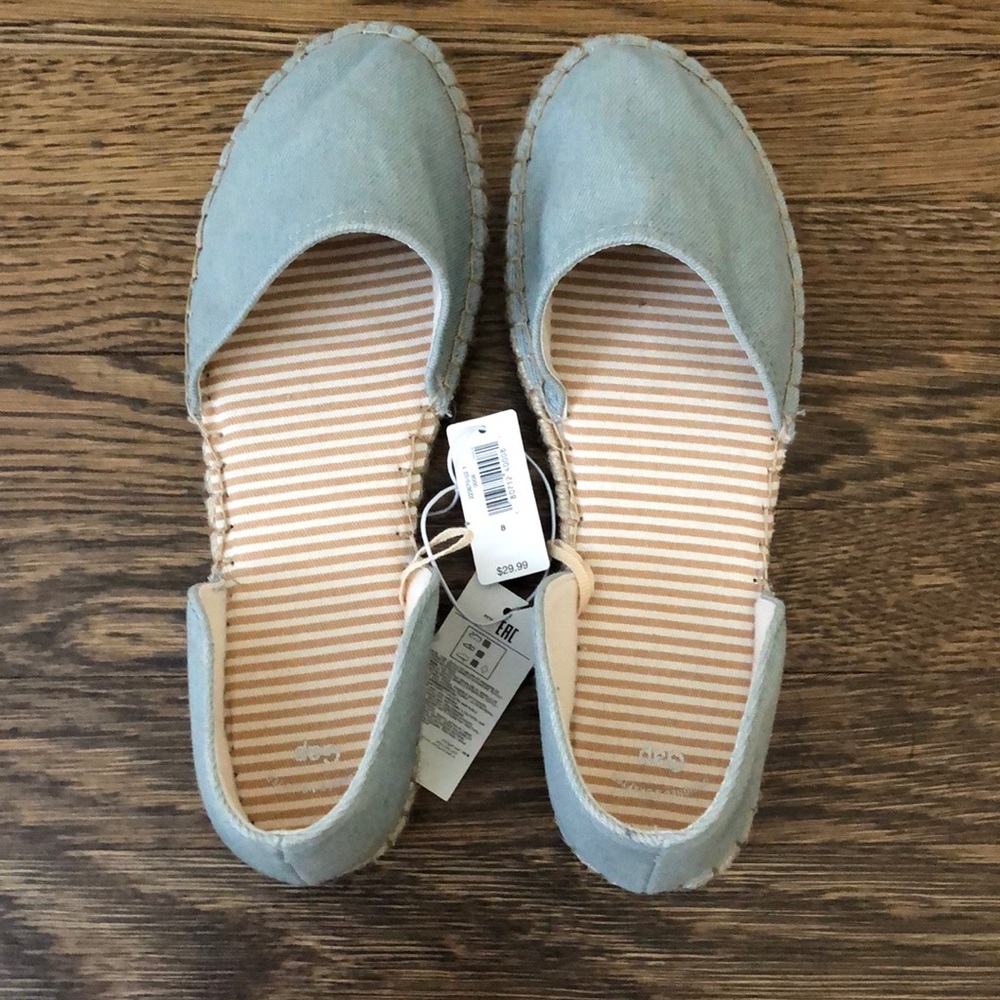 BNWT Chambray Espadrille Slip On Shoes